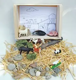 Discount Barnyard Diorama (Create-A-Scene® Habitat Diorama Kit)